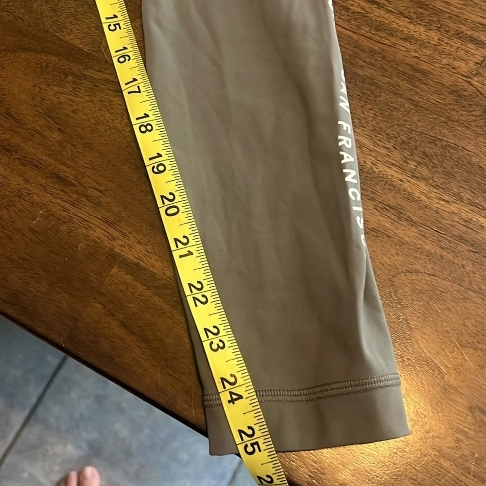 lululemon athletica sleek stylish